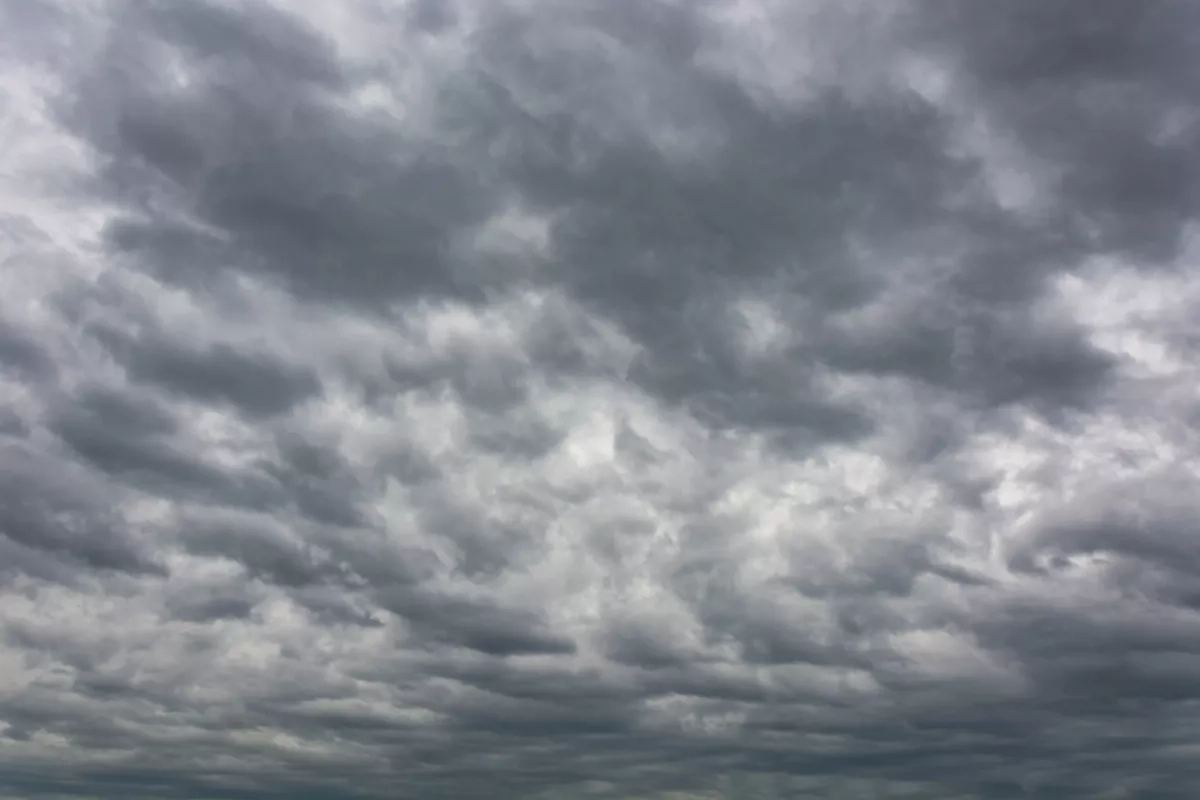 ciel très nuageux