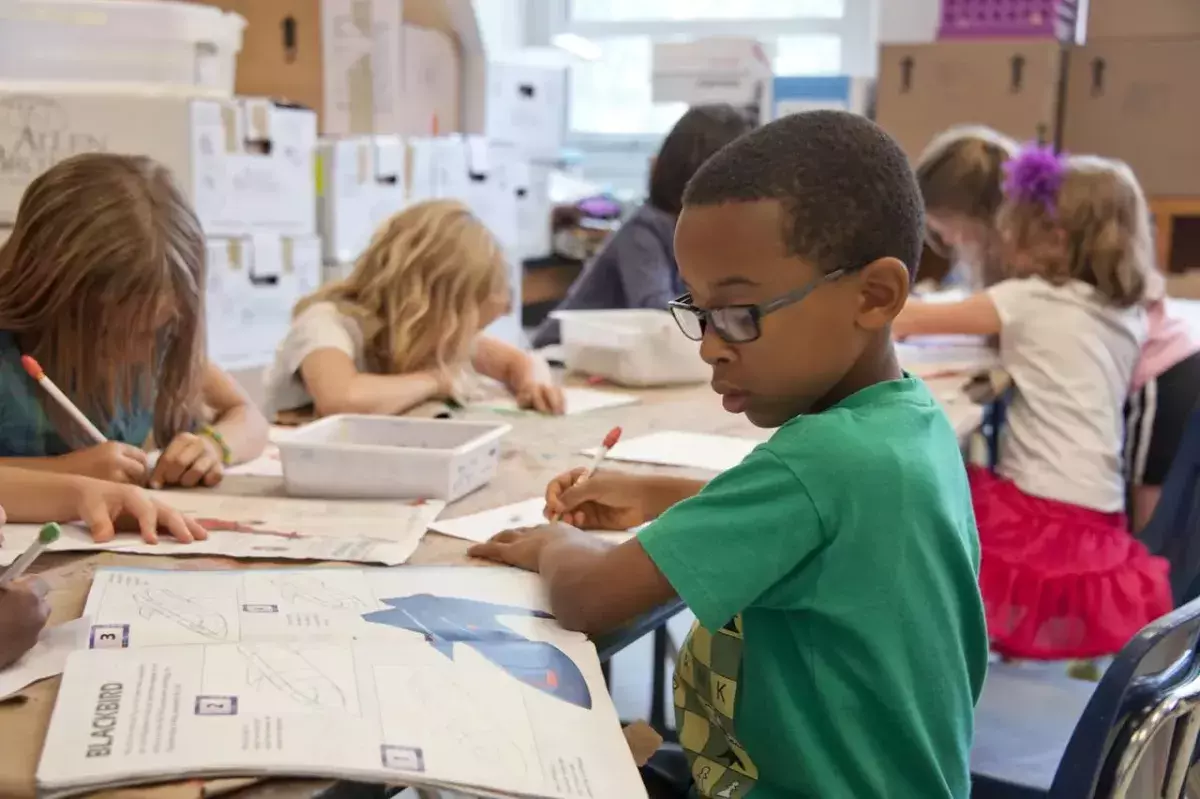 Des enfants à l'école