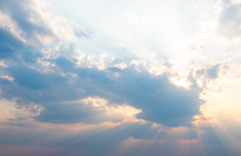 Vue d'un ciel lumineux