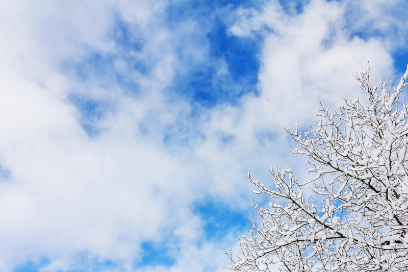 Ciel nuageux en hiver