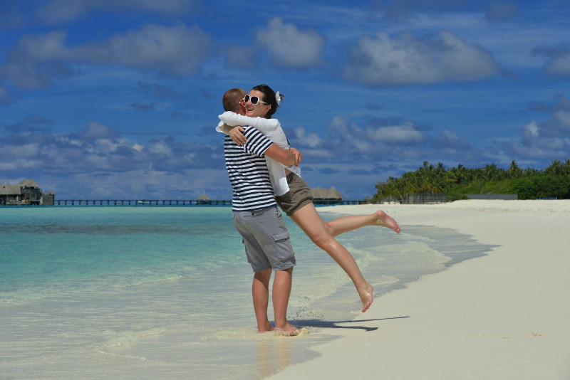 Un couple sur une plage