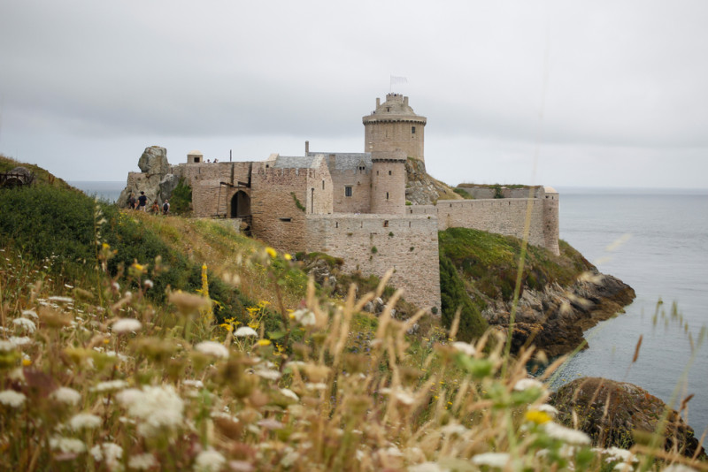 Château sur la côté en Bretagne