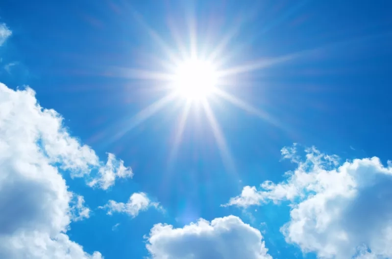 ciel avec soleil