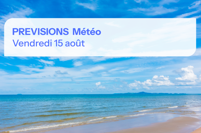 Plage avec ciel bleu