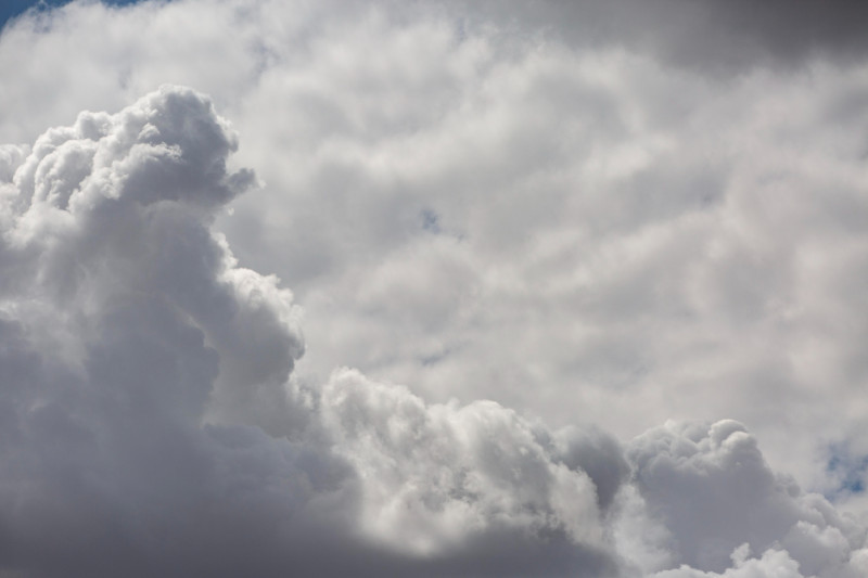 Ciel très nuageux
