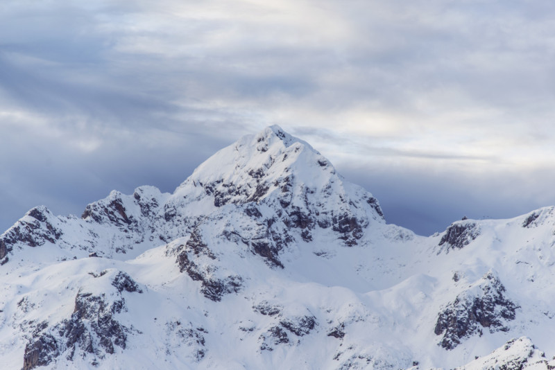 Montagne sous la neige
