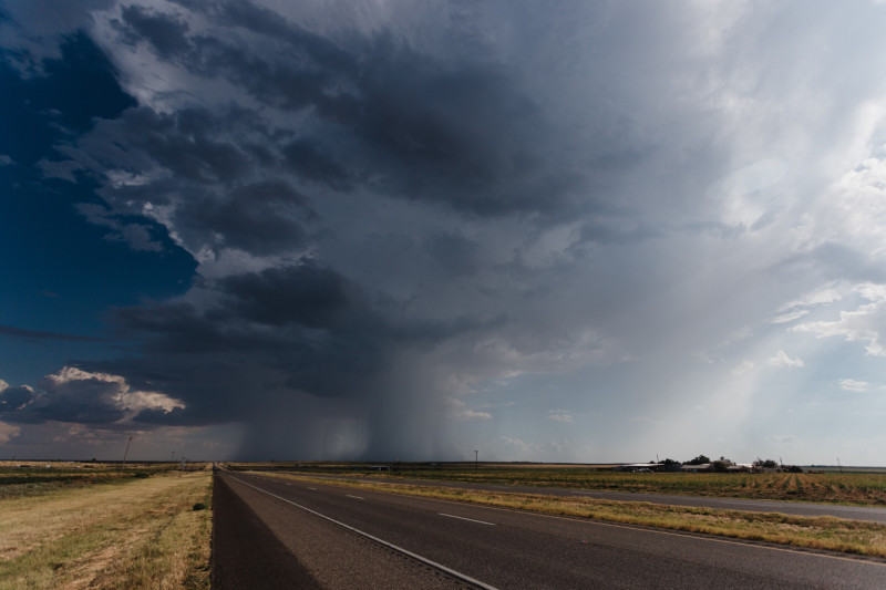 Tornade dans une campagne