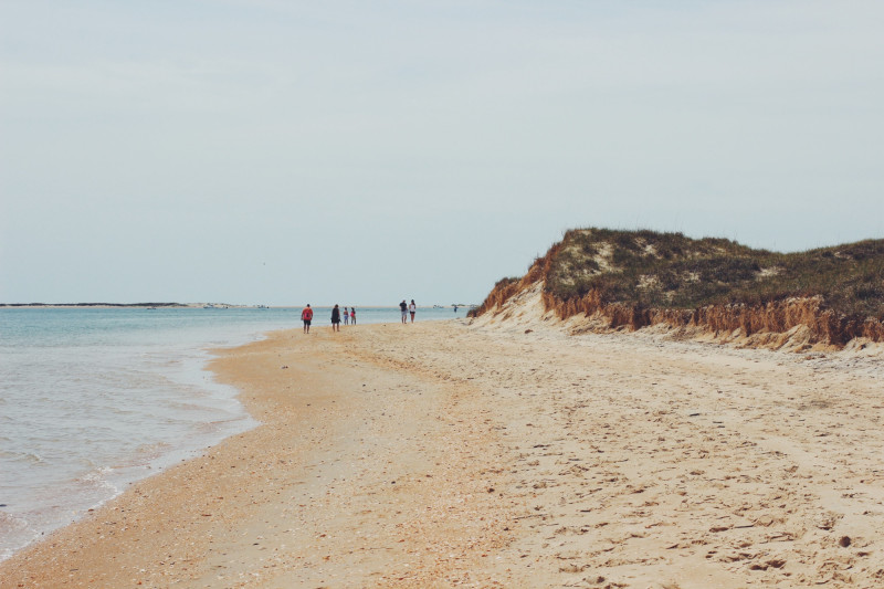 Plage avec dune et mer