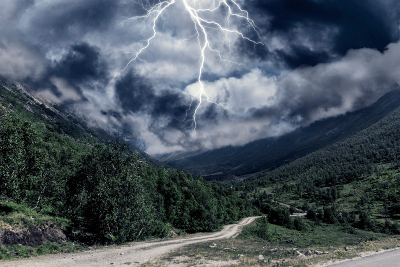 Pluie, orage et nuages