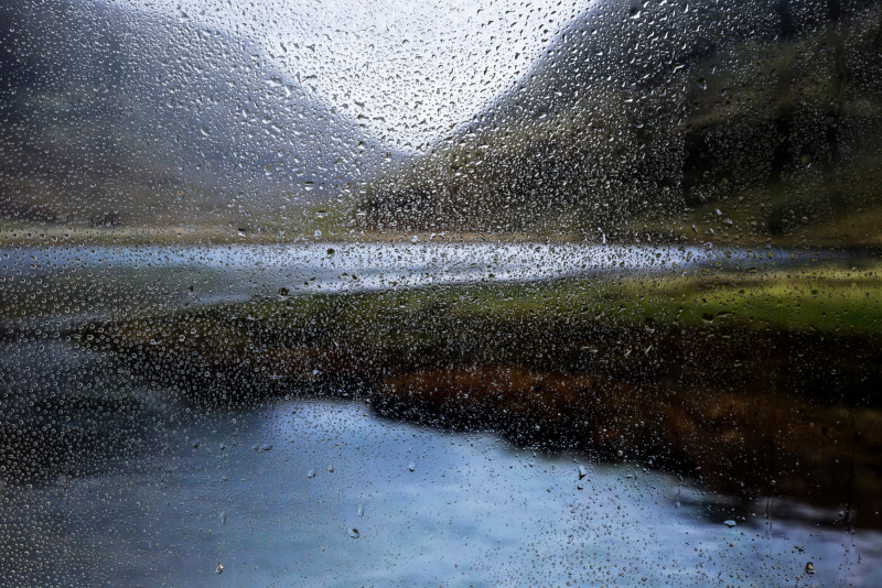 Rivière sous la pluie