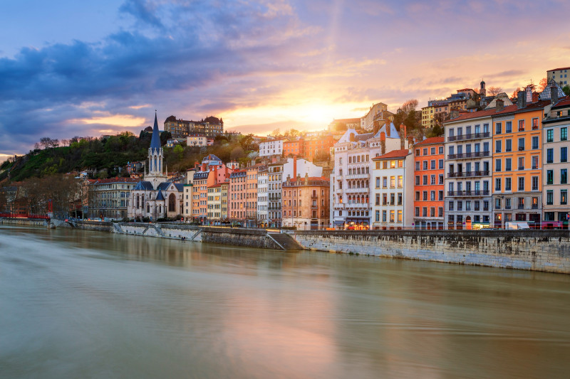 Berges de Lyon sous le soleil