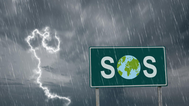 Tempête avec éclairs