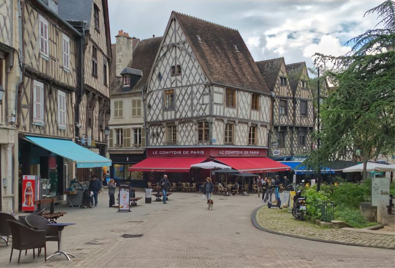 bourges