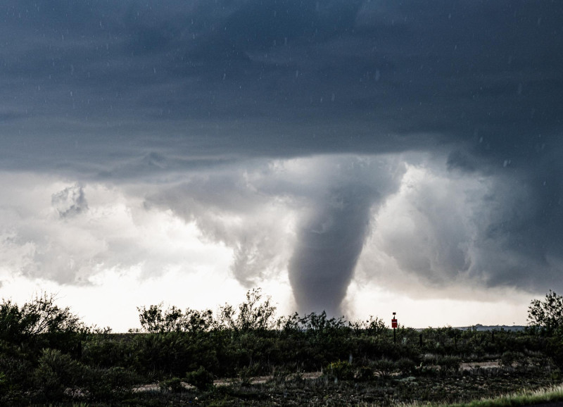 VIDEO - Une tornade d’une rare violence frappe l’Oklahoma : une dizaine de blessés