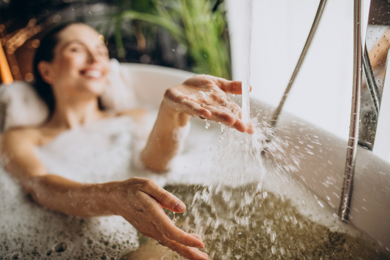 L’erreur fatale de la douche froide quand il fait chaud : ce que dit la science
