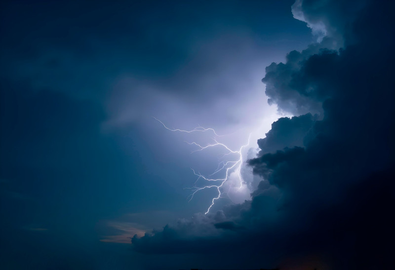 Orages en série : 63 départements en vigilance jaune ce mardi