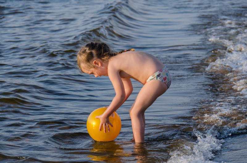 enfants, plage, fille, sandy beach, wave, jeu, rivière, kid, nature, journée ensoleillée, l'été