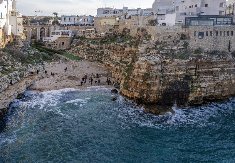 Polignano a Mare — Wikimedia Commons