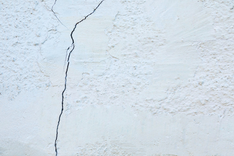Fissures causées par la sécheresse : l'État élargit les aides