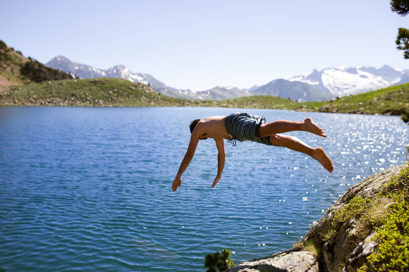 Voici pourquoi vous baigner dans un lac d'altitude est une mauvaise idée