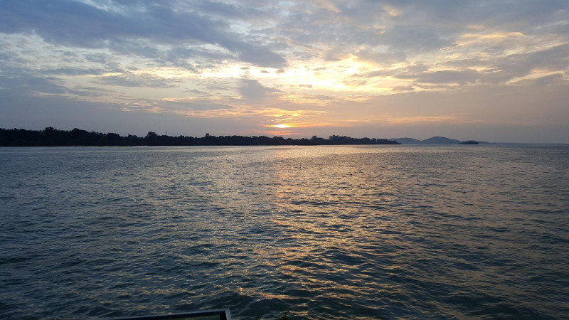 mer, ciel, lever du soleil, océan, ciel bleu, nature, l'eau, bleu, paysage, voyager, extérieur, plage, vacances, paysage marin, l'été, horizon, côte, tropical, nuage, ensoleillé, détendez-vous, soleil, journée, lumière du soleil, recours, île, scénique, s
