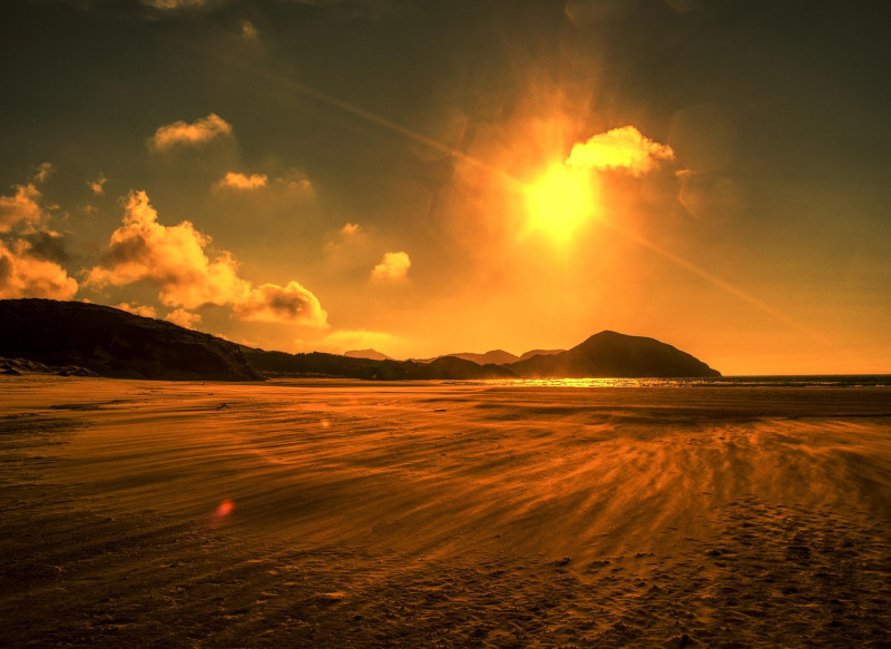 plage, nature, rouge, chaud, chaleur, extrême, désert, sable, orange, soleil, horizon, intense, apocalypse, fin du monde, terre brûlée, feu, terre de feu, brûlé