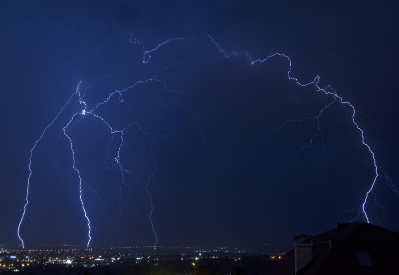 l'été orage, nature, éclair, tempête, conditions météorologiques, ciel, blue storm, blue lightning