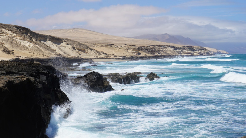 mer, nature, en plein air, fuerteventura, vagues, océan, pierre, côte, falaise, eau salée, venteux, île, réserve naturelle, l'eau, des nuages, îles canaries, vacances, fuerteventura, fuerteventura, fuerteventura, fuerteventura, fuerteventura, eau salée
