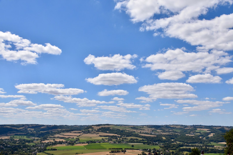 vue panoramique, ciel bleu nuageux, site parapente, normandie, france, nuages blancs, ciel bleu, nature, atmosphère, cumulus, nuages, ciel, nuageux, météo, air, jour, lumineux