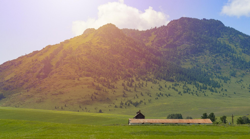 summer, montagnes, ferme, scenic, picturesque, ciel, sunny, freedom, nature, camping, tourisme, sport, voyager, prairie, lumière du soleil, paysage, outdoor, paisible, relax, valley, sauvage, grass, vert, idyllic