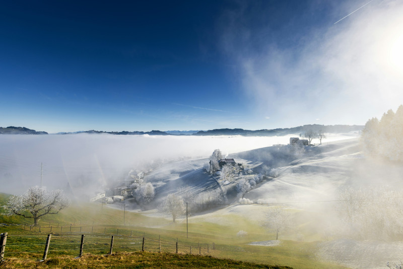 Speicher in Appenzell Ausserrhoden. Dezember mit leichtem Hauch von Nebel.